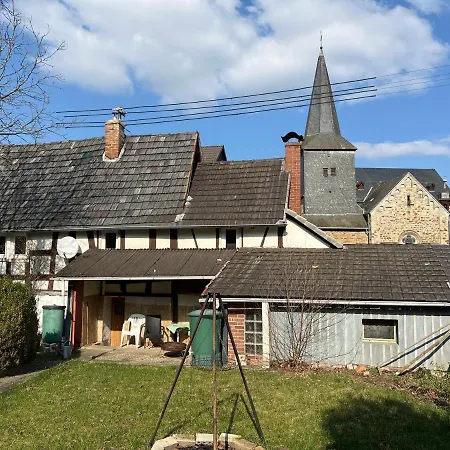 300 Jahre Altes Renoviertes Fachwerkhaus Holiday home Peterslahr