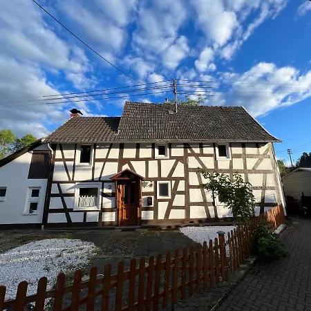 300 Jahre Altes Renoviertes Fachwerkhaus Vakantiehuis *