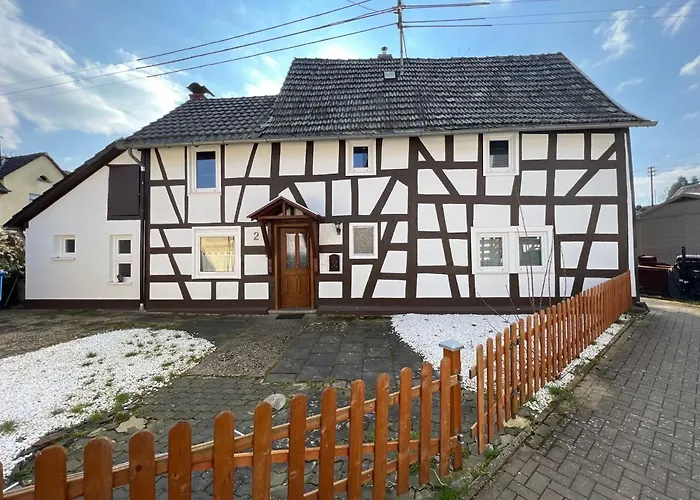 300 Jahre Altes Renoviertes Fachwerkhaus Peterslahr